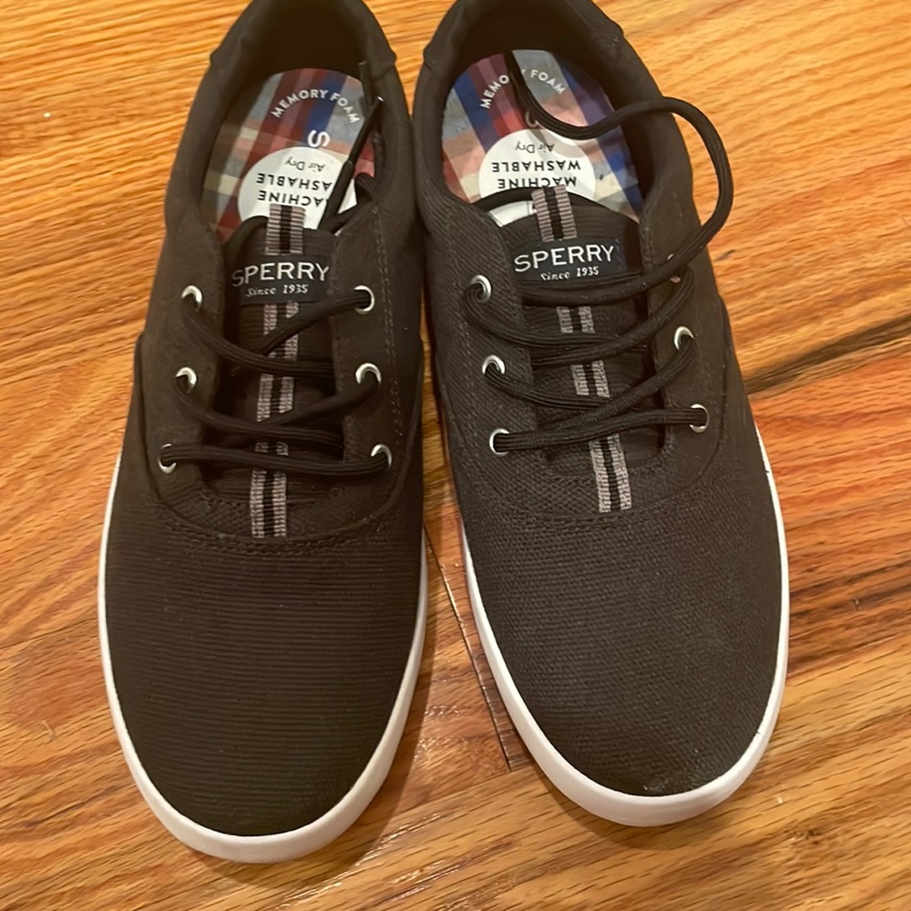 Boys new Sperry sneakers
